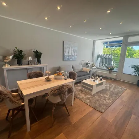 2 Zi Sonnenwohnung Mit Luxuskueche In Der Maritim Residenz Bellevue An Der Ostsee In Appartamento Kiel